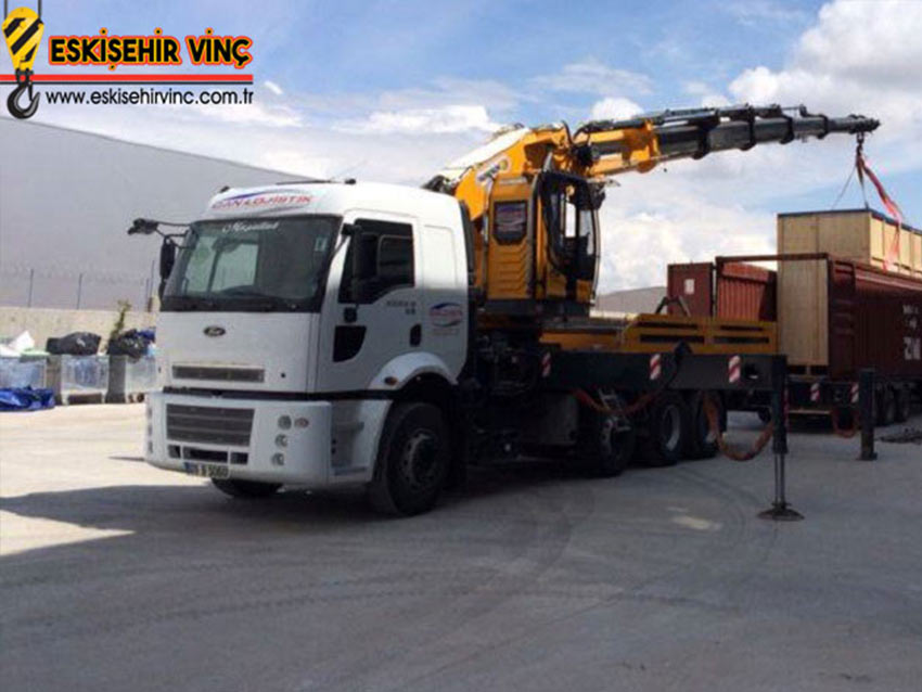 30 Ton Çift Kırma 38 Metre Vinç Kiralama 