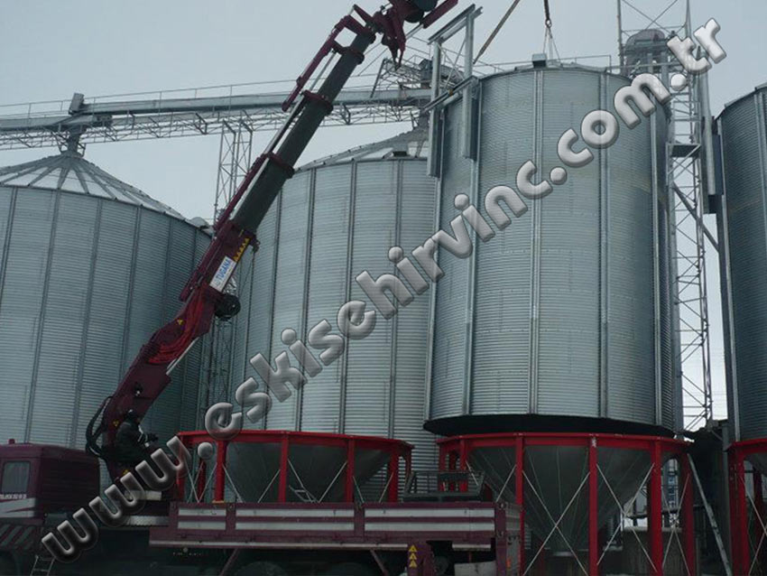 30 Ton Hiab Çift Kırma Vinç Kiralama