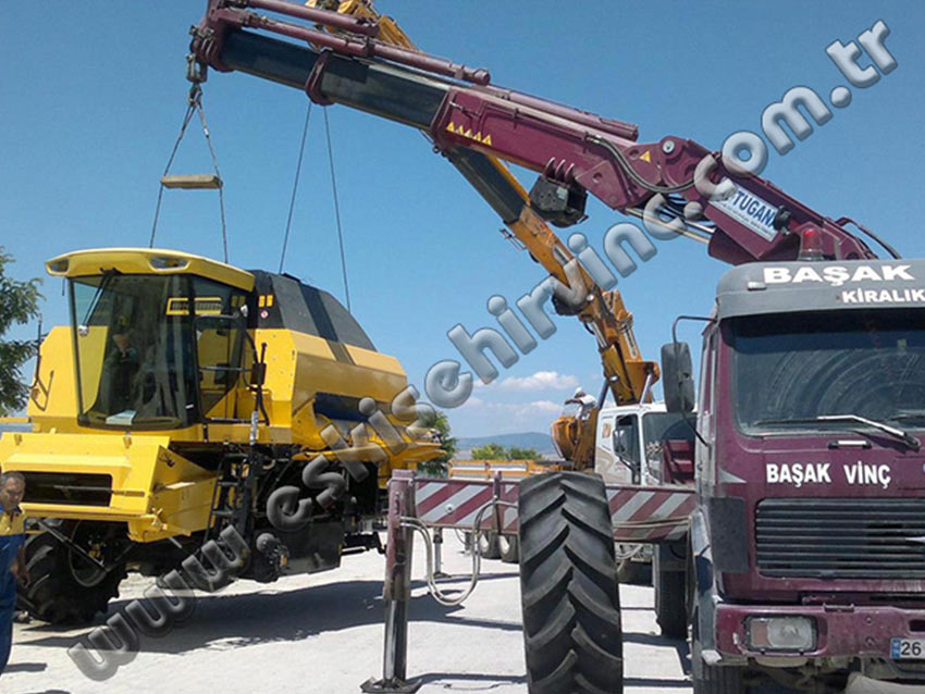 30 Ton Hiab Çift Kırma Vinç Kiralama